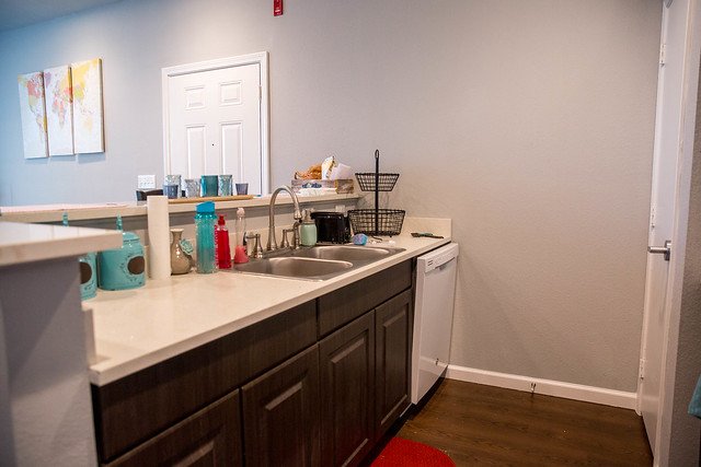 IM体育平台 apartment kitchen