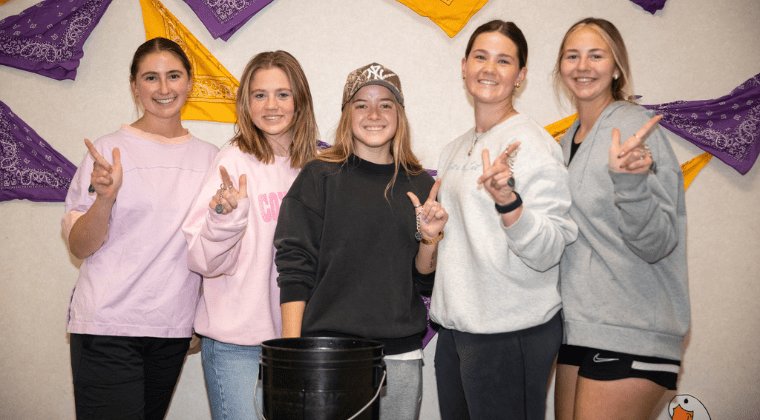 IM体育试玩 sophomore's at ring dunk 2025.